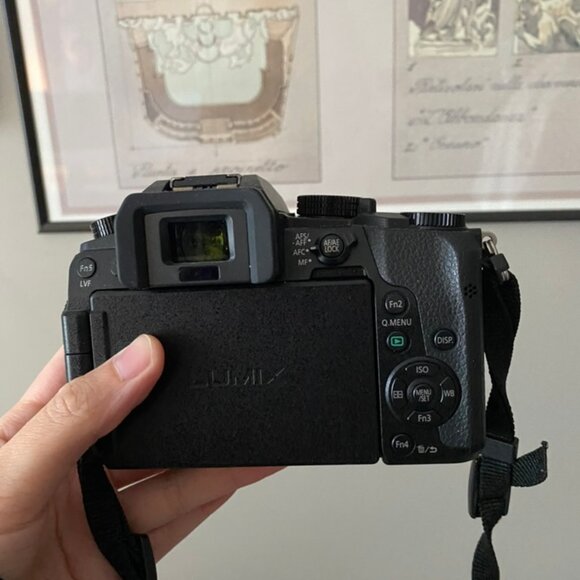 panasonic lumix DMC-G7W digital camera *comes with box* - Picture 3 of 8